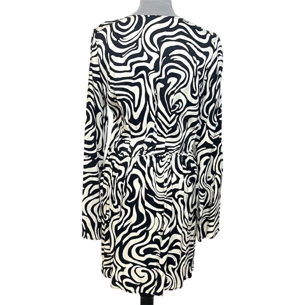 H&M Women's M Black Abstract Faux Wrap V-Neck Bodycon Dress  Long Sleeve - Picture 5 of 10